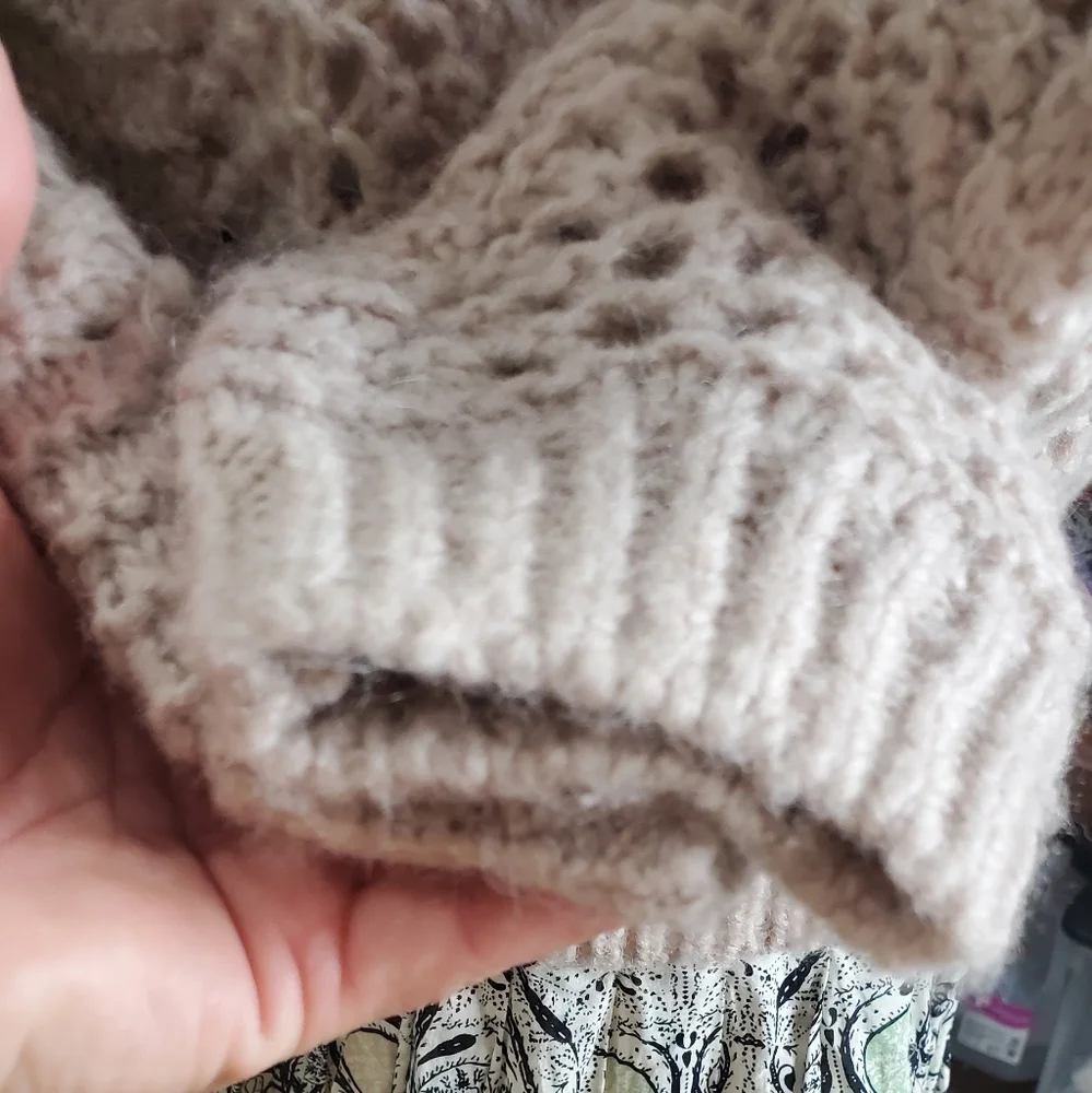Cream color madewell sweater - Picture 5 of 9
